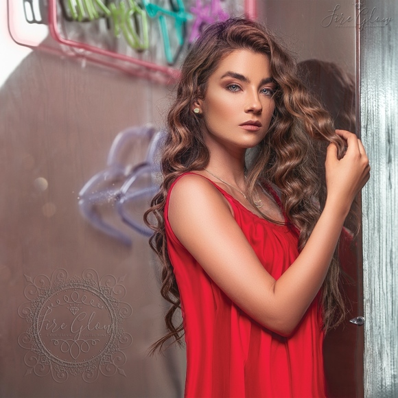 Gold Tone Stud Earrings In Gold Drusy / Druzy - Picture 4 of 6